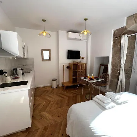 Le Comte - Heart Of Apartment